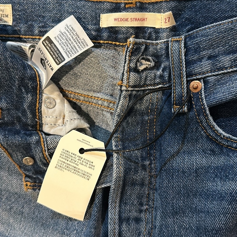 Levi’s 501 jeans